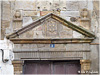 Portal, fachada con Heráldica de la  Casa Palacio de los Merás - Tineo - Asturias